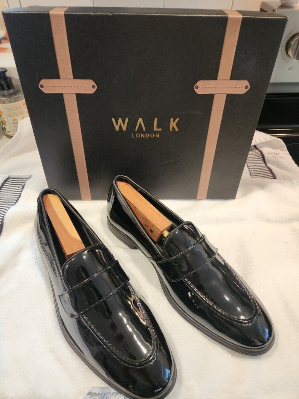 Walk London Black Patent Leather Penny Loafers Dress Shoes US 10 / UK 9 New
